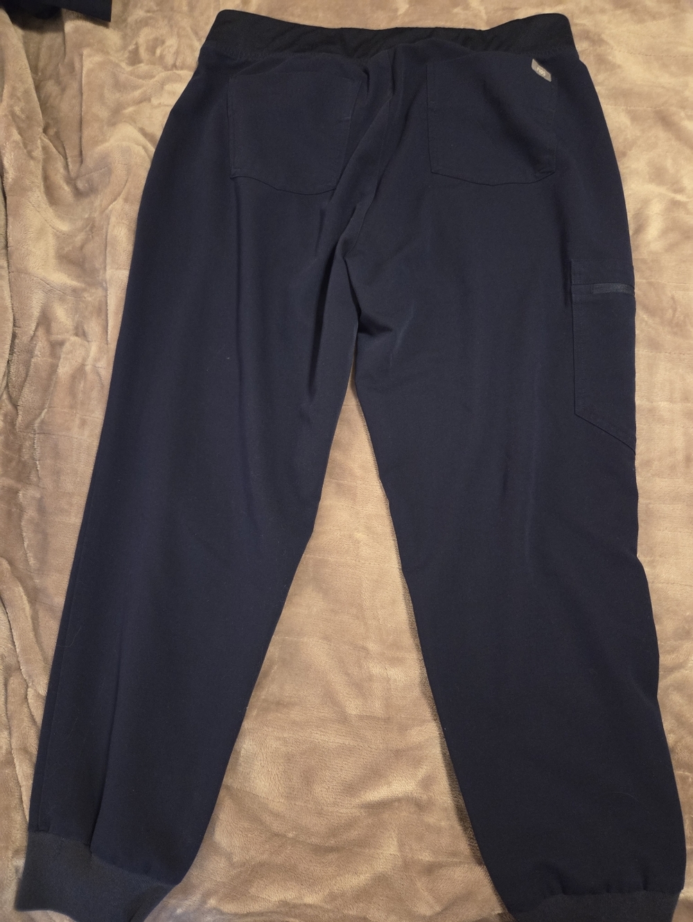 Figs Women's Navy Jogger Scrub Pants